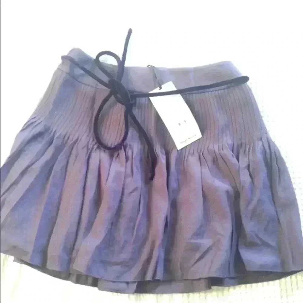 Eryn Brinie Short Skirt - Picture 3 of 5